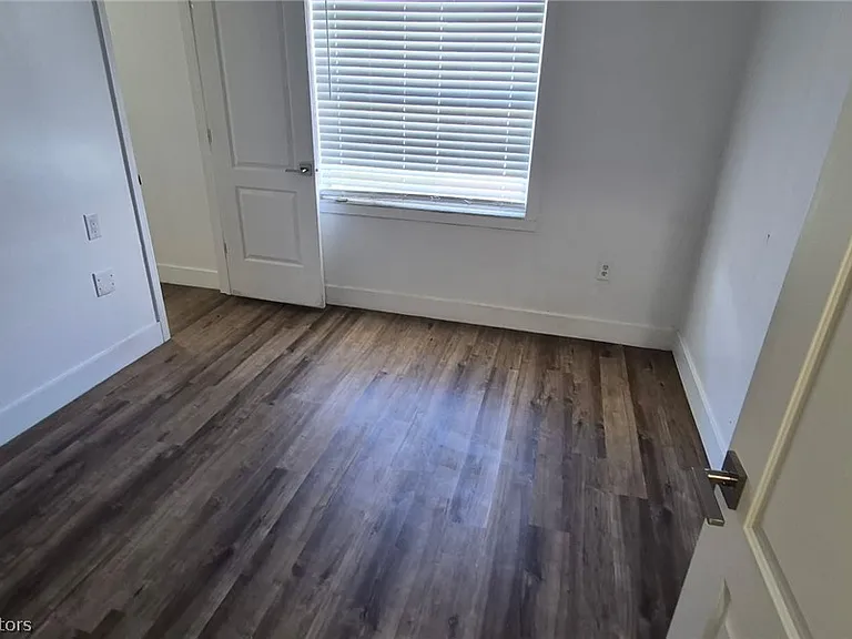 404 N Ridgewood Dr #A — Photo 7