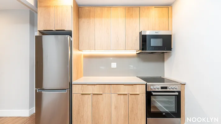 Rented by Nooklyn NYC LLC | media 75