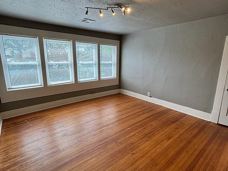 703 N Atlanta Ave — Photo 19