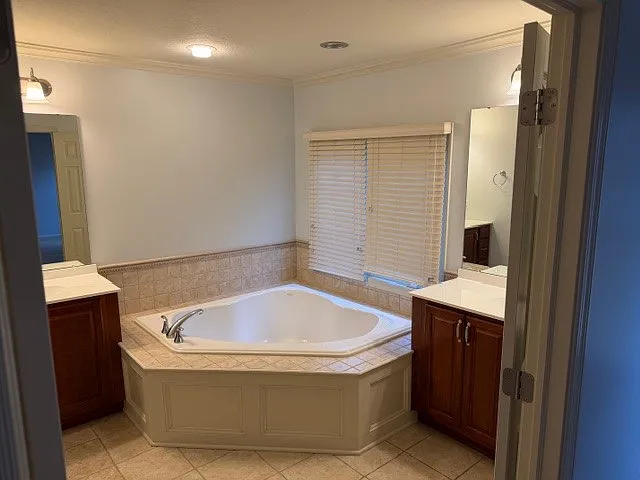941 Montclair Dr — Photo 13