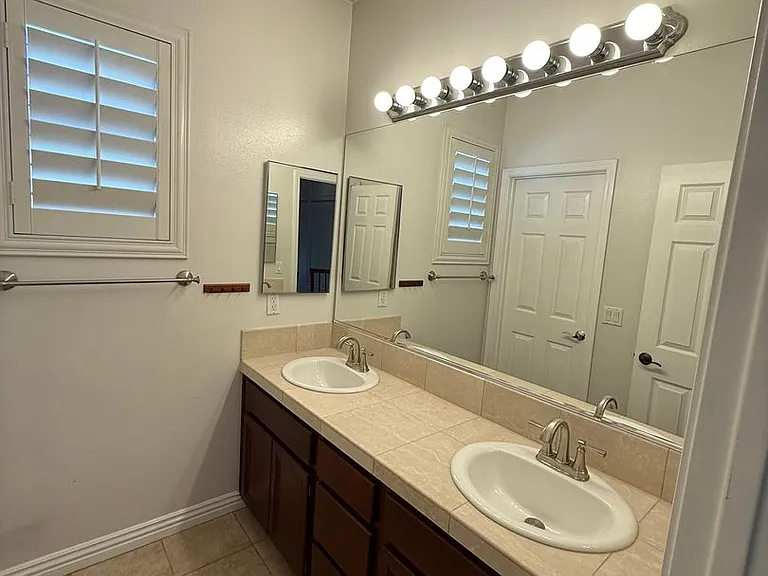 5128 Corte Tiara — Photo 16