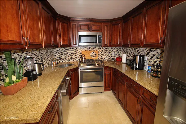 Rented by Corcoran | media 18