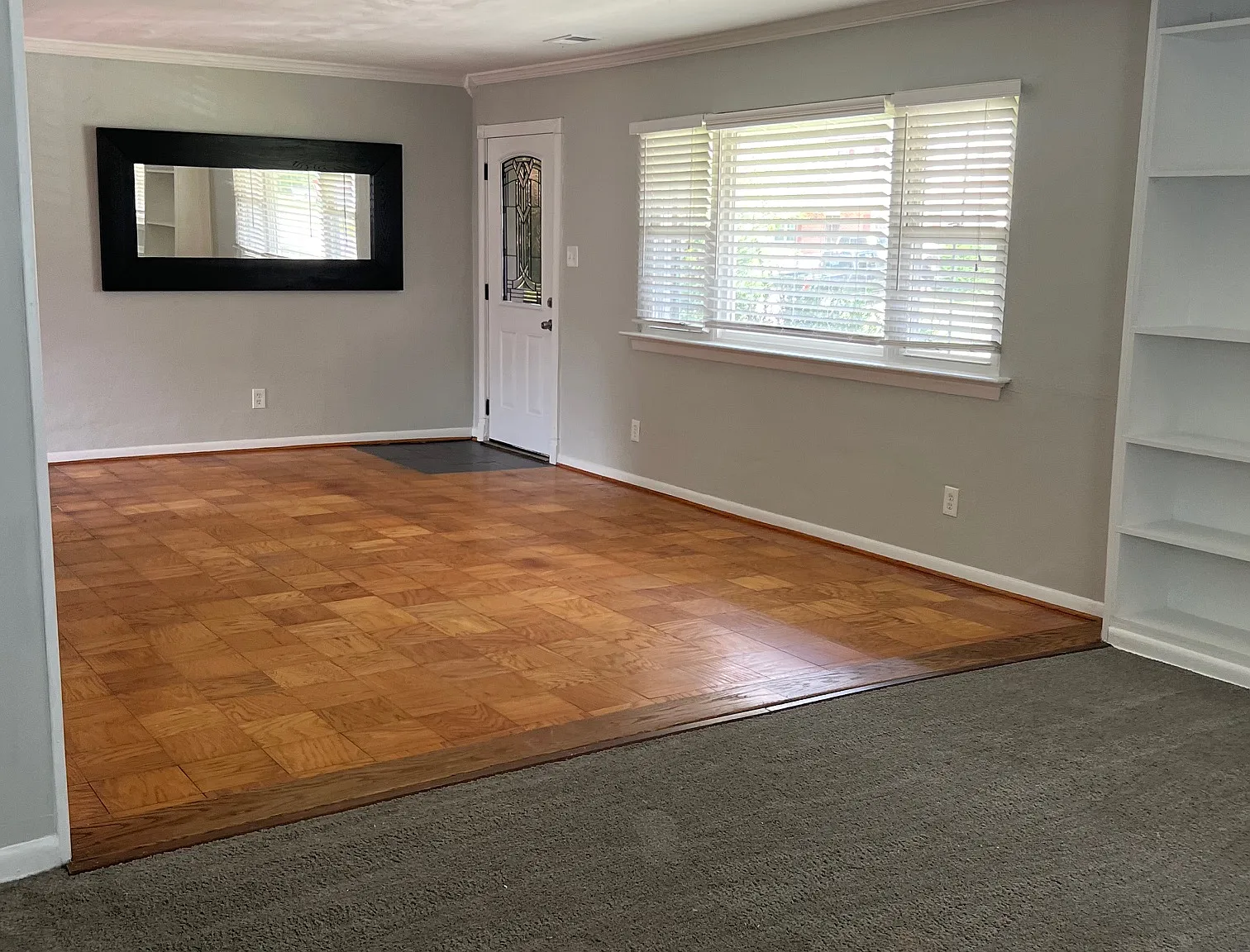 3 bed, 1.5 bath, 1500 sqft, $2,100 — Photo 2