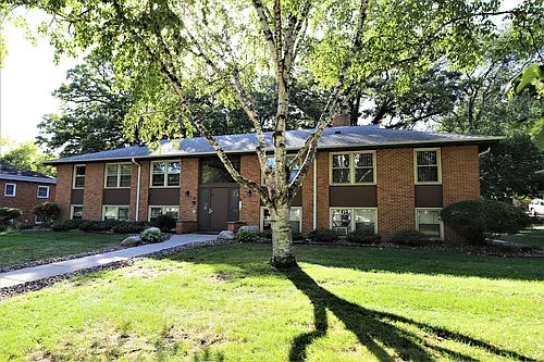 6630 Queen Ave S Photo 1