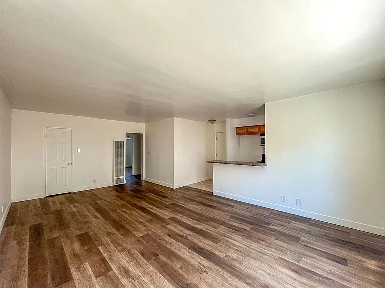 1034 Magnolia Ave — Photo 30