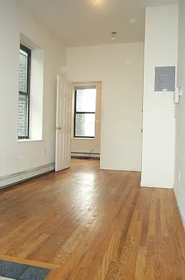 Rented by Tower Brokerage | media 11