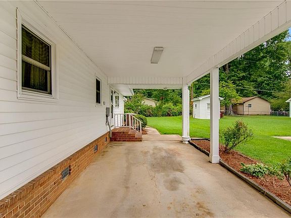 5th image of 4008 Donegal Dr