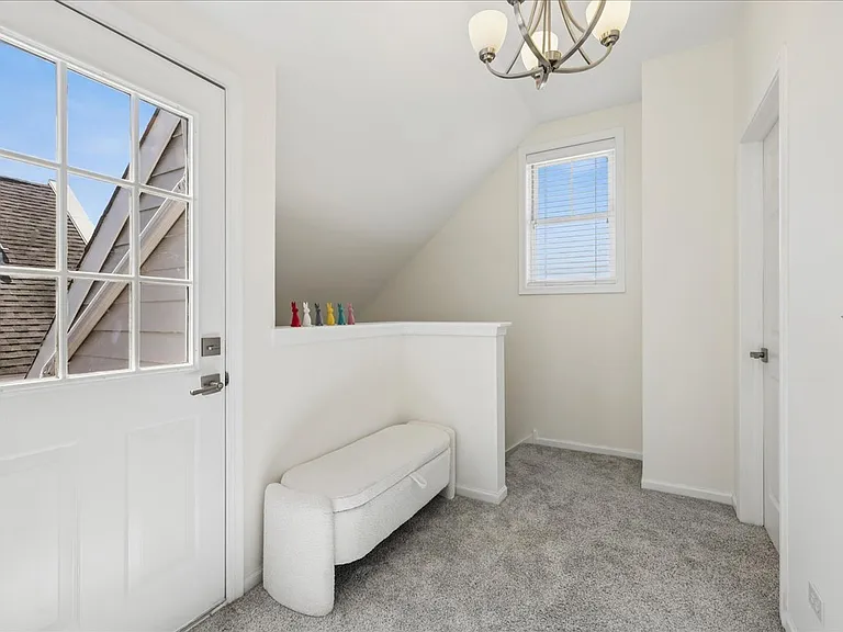 1863 Admiral Ct #1863 — Photo 29