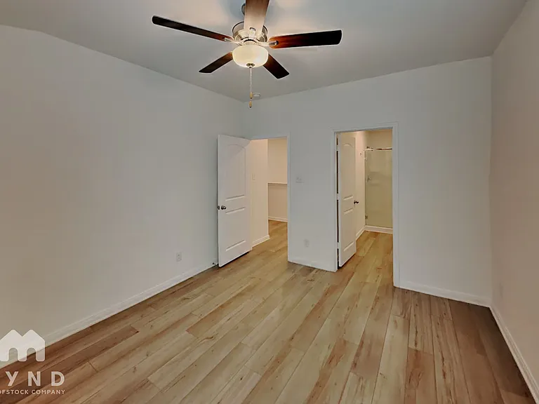 10846 Emerick St — Photo 9