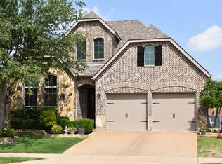 490 Oak Hills Ln, Fate, TX 75189