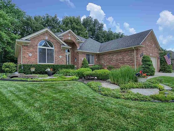 4th image of 42050 Witney Dr