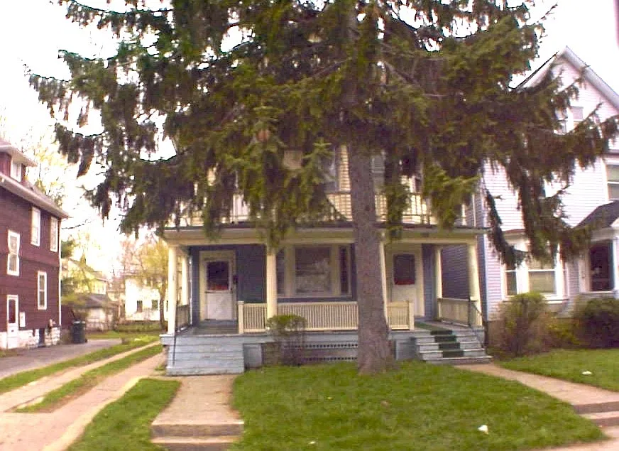 163-165 Warwick Ave photo 1