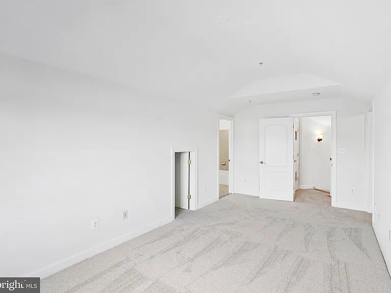 7720 Spoleto Ln — Photo 30