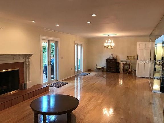 3rd image of 3531 Village Way