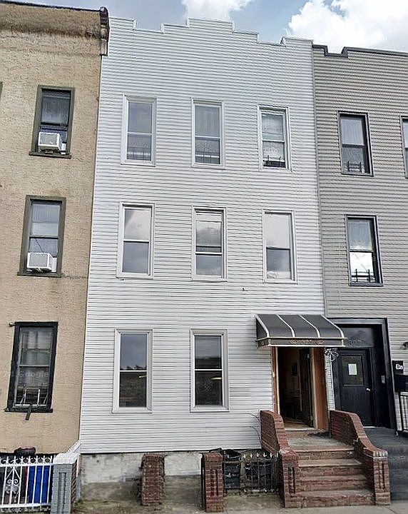 1st image of 325 Shepherd Ave