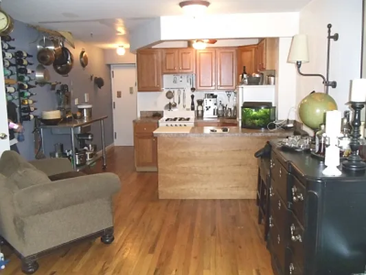 Rented by Citi Habitats | media 37