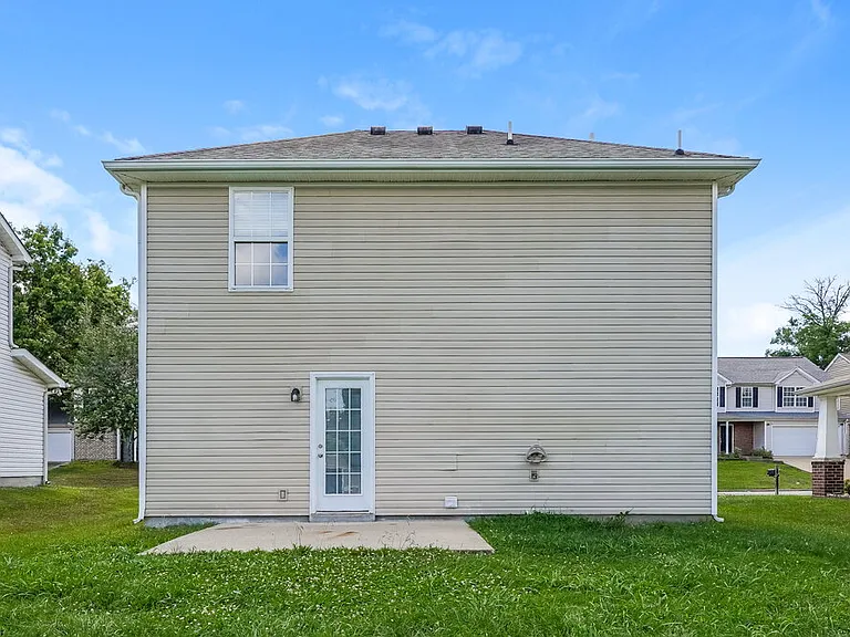 7480 Maggie Dr — Photo 17