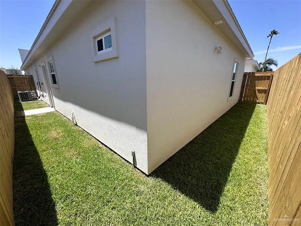 2 bed, 2.0 bath, $1,075 — Photo 2