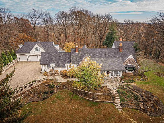 2nd image of 703 Pfeiffer Rd