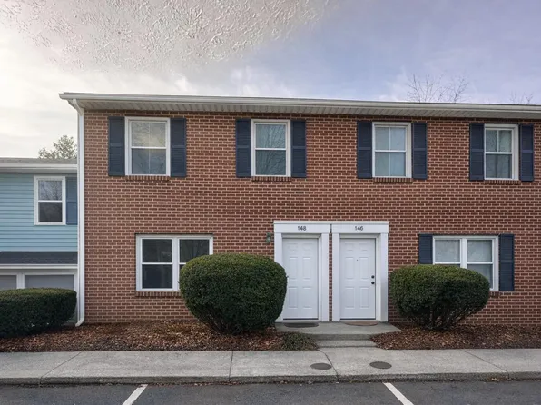 148 Clover Valley Cir, Blacksburg, VA