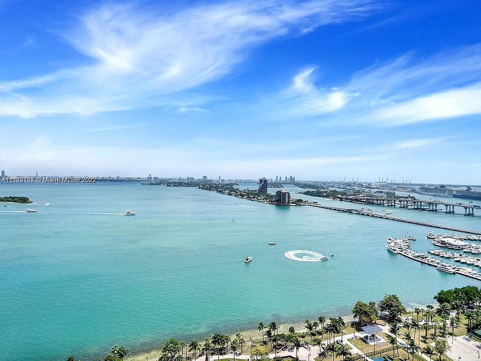 1st image of 1800 N Bayshore Dr APT 3609