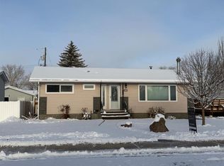 409 12th St E, Drumheller, AB T0J0Y5