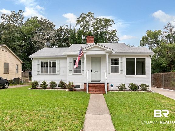 3rd image of 208 Morgan Ave