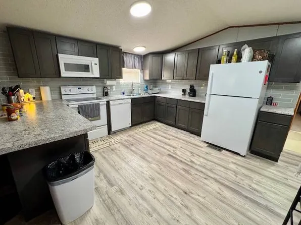 150 Beach Rd, Camden, AL 36726