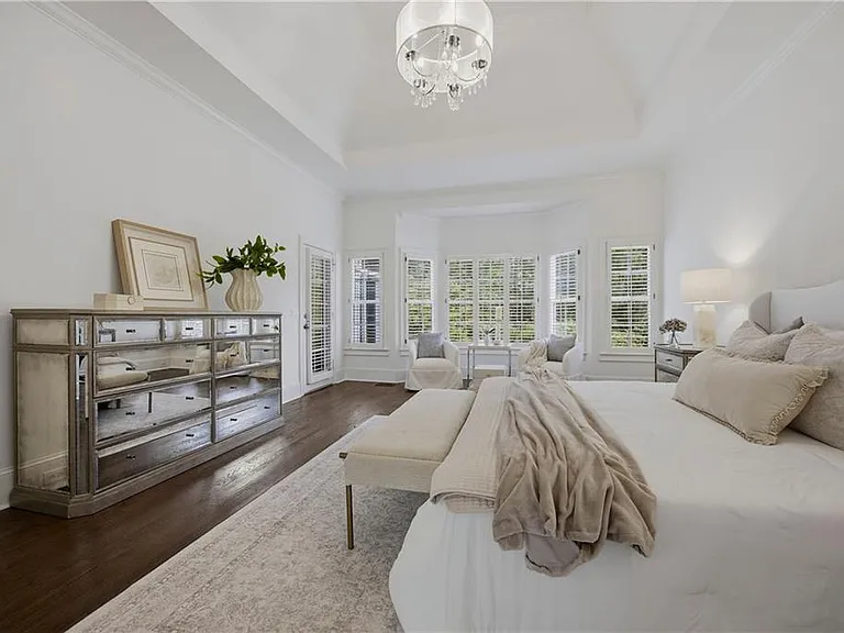 6410 Westchester Pl — Photo 48