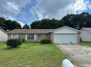 5483 Chantilly Cir, Milton, FL 32583