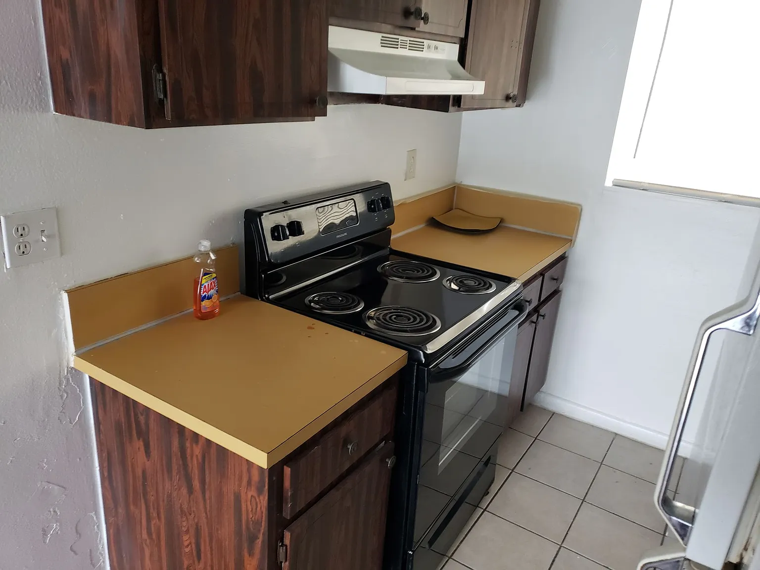 5530 Old Cheney Hwy — Photo 1