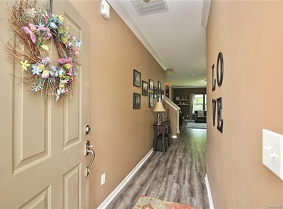 3rd image of 7024 Friar Tuck Ln