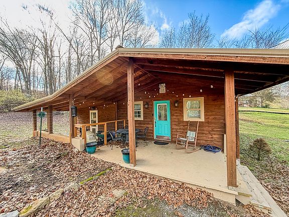 2nd image of 6114 Thorn Grove Pike