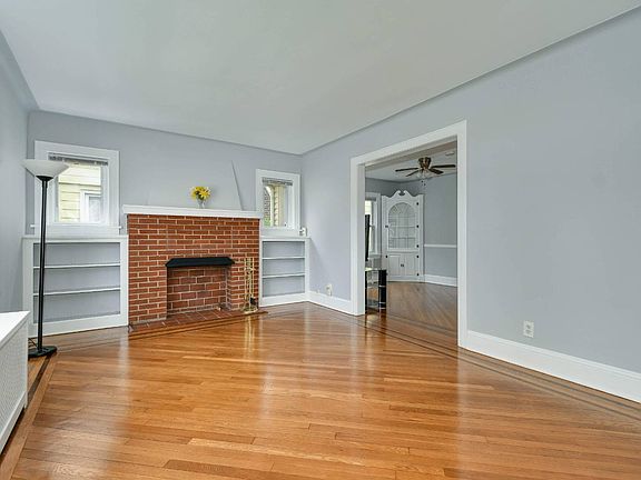 4th image of 18815 121st Ave