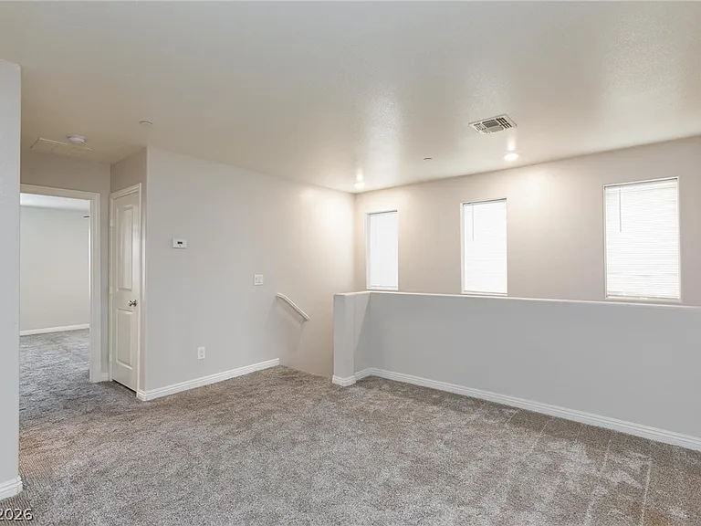 5327 Lazy Breeze Ave — Photo 18
