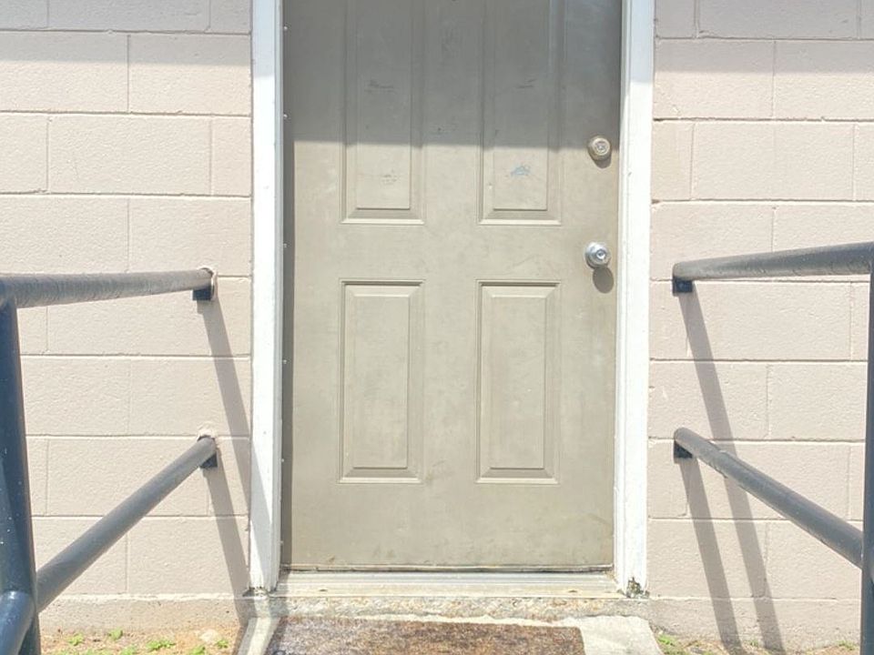 1st image of 2241 W Pensacola St APT 74