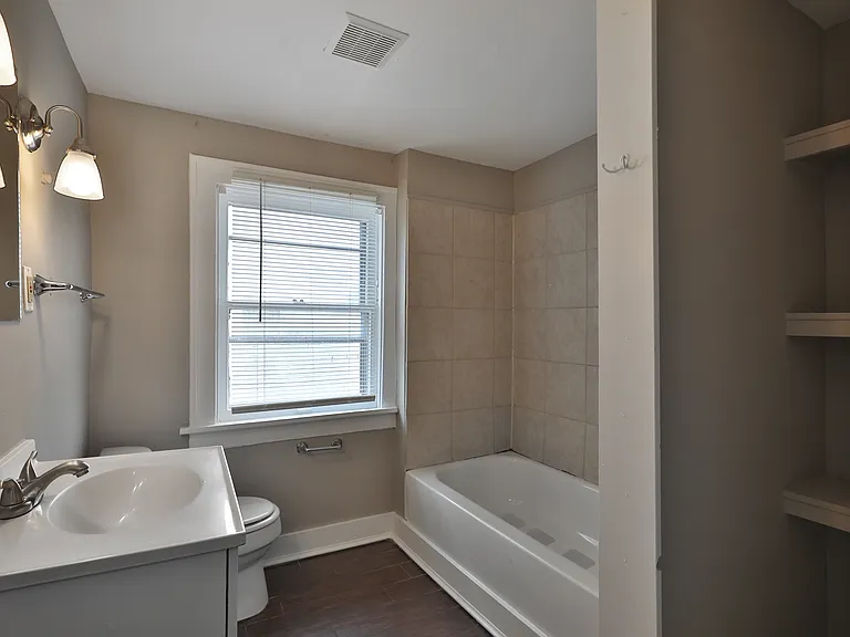 Beulah Rd — Photo 16