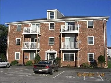 1st image of 16 Woodman Way APT 21