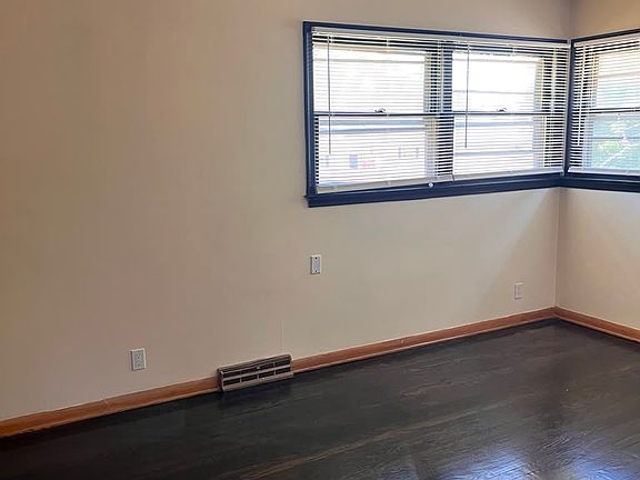 5th image of 8831 W Herbert Ave #2