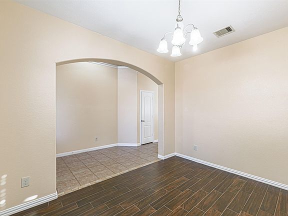 4th image of 9919 Kendahlwood Ln