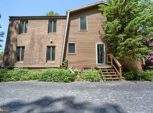 1005 Greggs Rd, Harrisburg, PA 17110