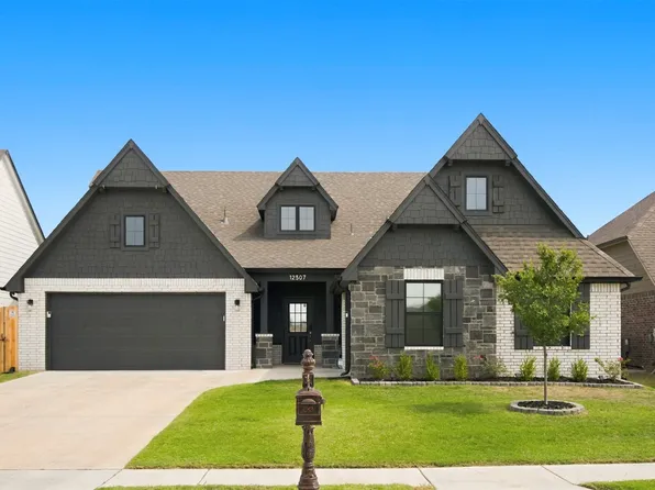 12307 S Lakewood Ave, Bixby, OK 74008
