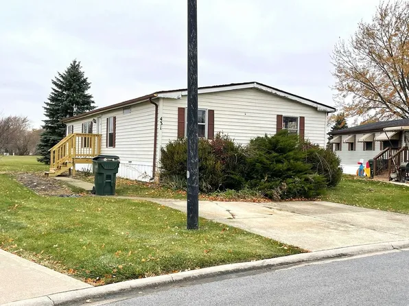 431 Alanna Ln, Lynwood, IL 60411