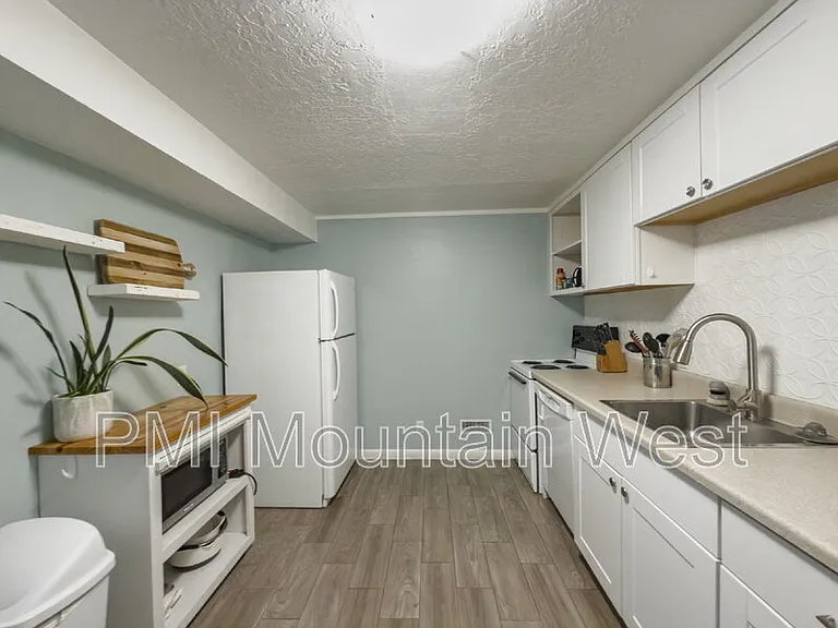 2122 S 1800 E — Photo 55