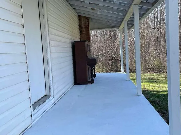 154 Kentucky Ave — Photo 6