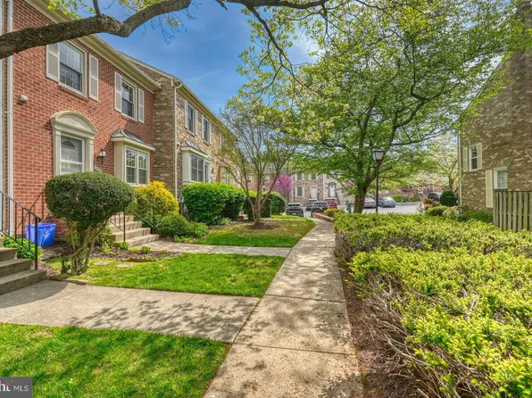 10280 Arizona Cir #63, Bethesda, MD 20817