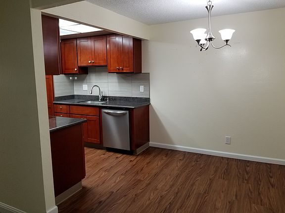 3rd image of 8653 Mountain Blvd