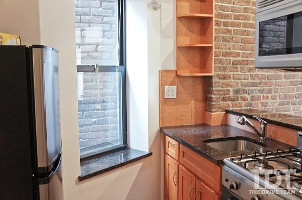 Rented by J Misrahi Realty Corp | media 23