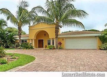 1st image of 565 Spoonbill Dr