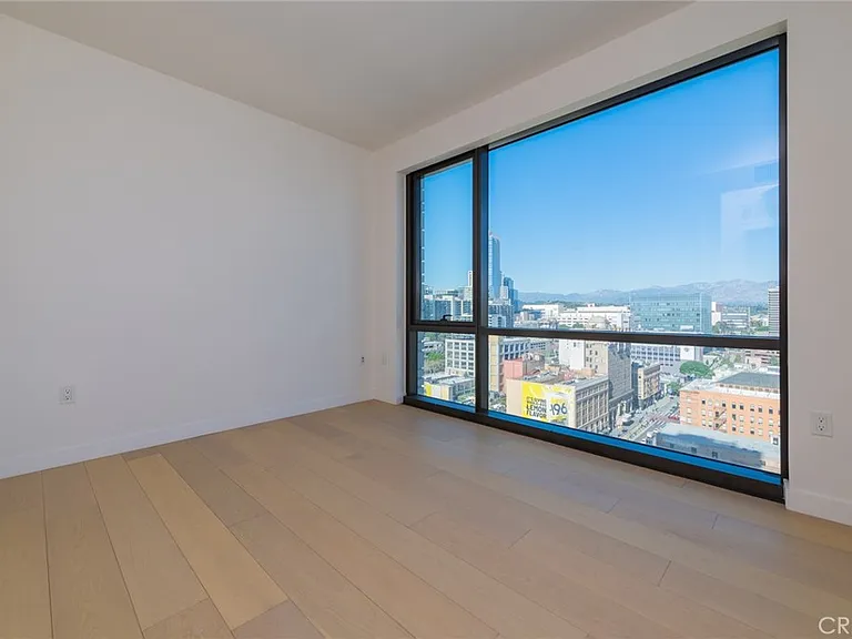 400 S Broadway Ave #1203 — Photo 4